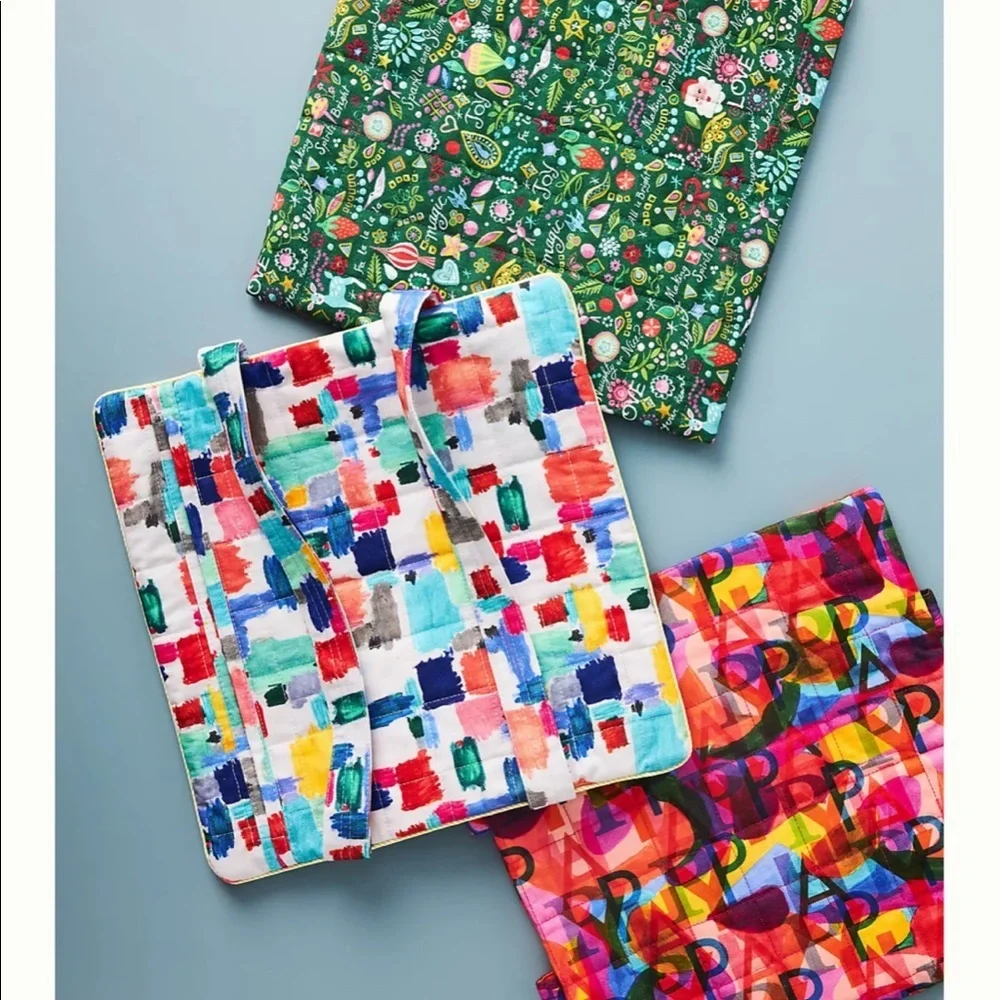 Anthropologie-Danielle Kroll “HAPPY “Bake-and-Take Carrier